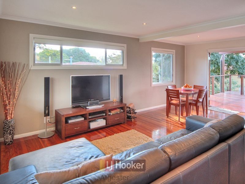 4 Bangalow Street, Algester QLD 4115