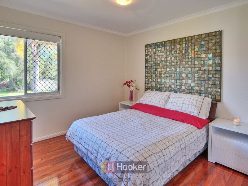 4 Bangalow Street, Algester QLD 4115