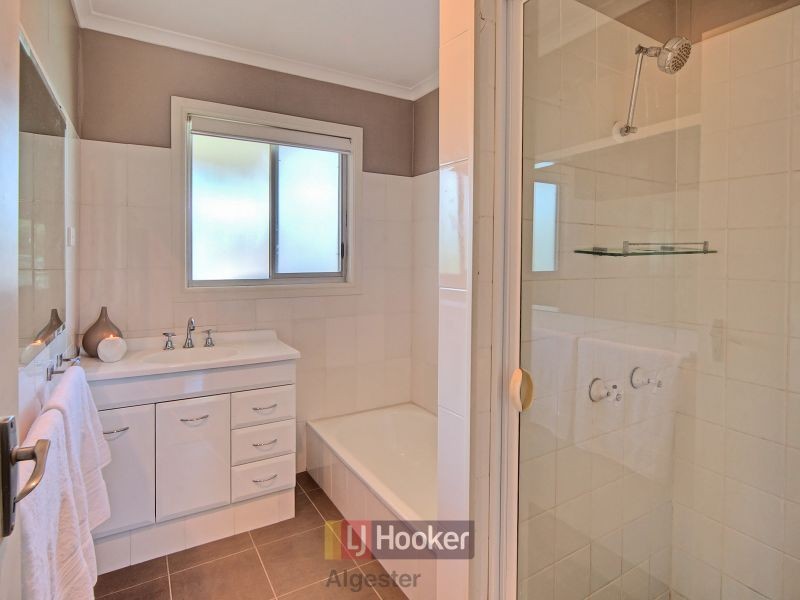 4 Bangalow Street, Algester QLD 4115