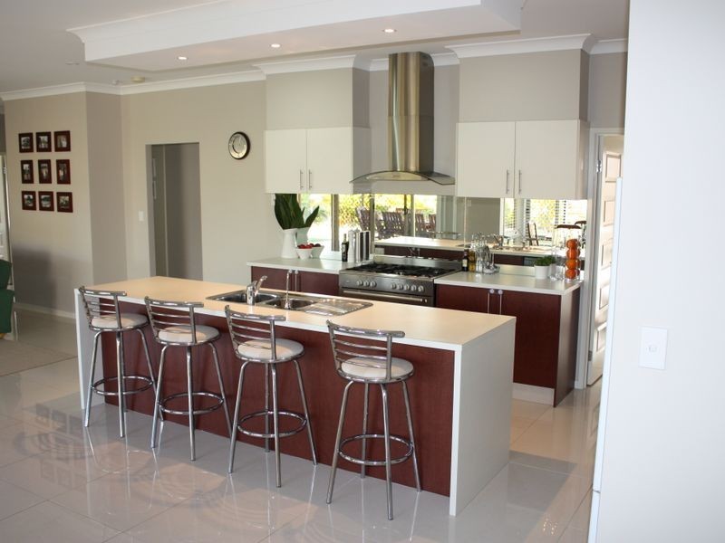 4 Larapinta Circuit, Calamvale QLD 4116