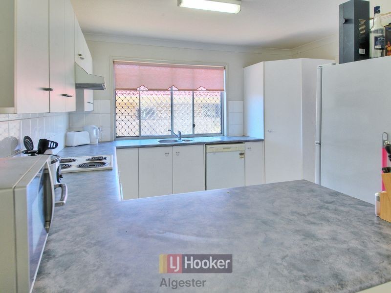 19/10 Lawrence Street, Robertson QLD 4109