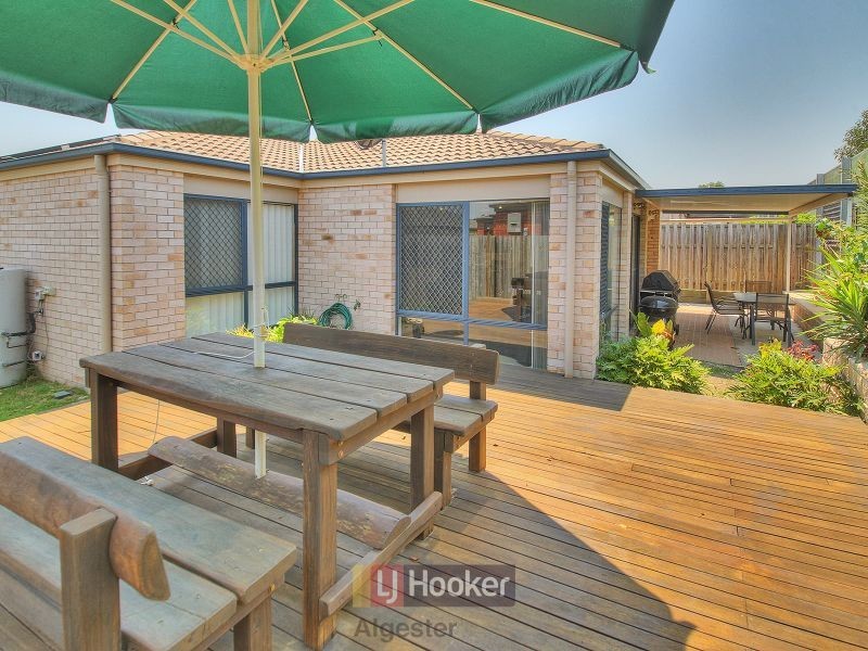 18 Goongarrie Crescent, Parkinson QLD 4115