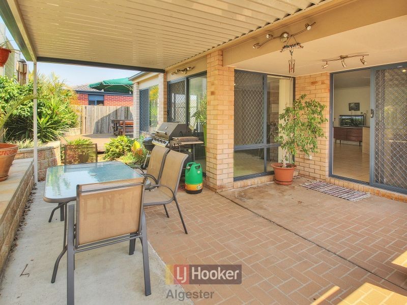 18 Goongarrie Crescent, Parkinson QLD 4115