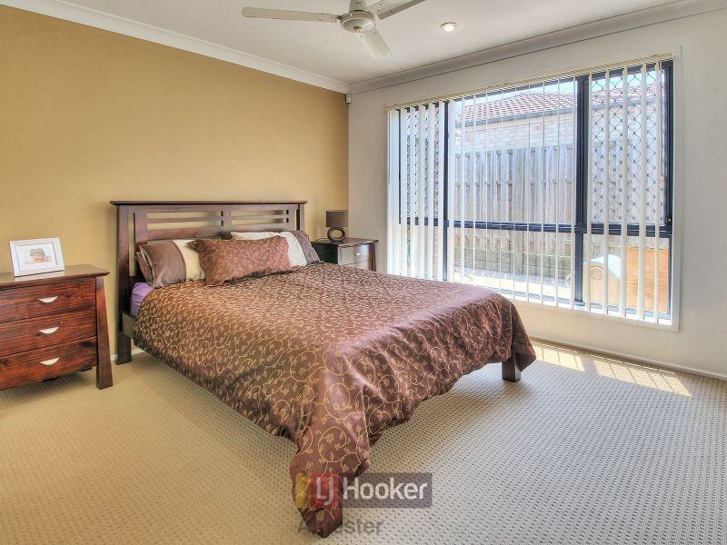 18 Goongarrie Crescent, Parkinson QLD 4115