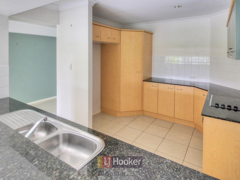 85 Oakview Street, Parkinson QLD 4115