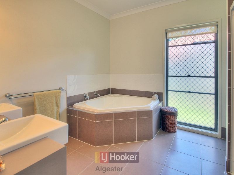 13 Copia Street, Calamvale QLD 4116