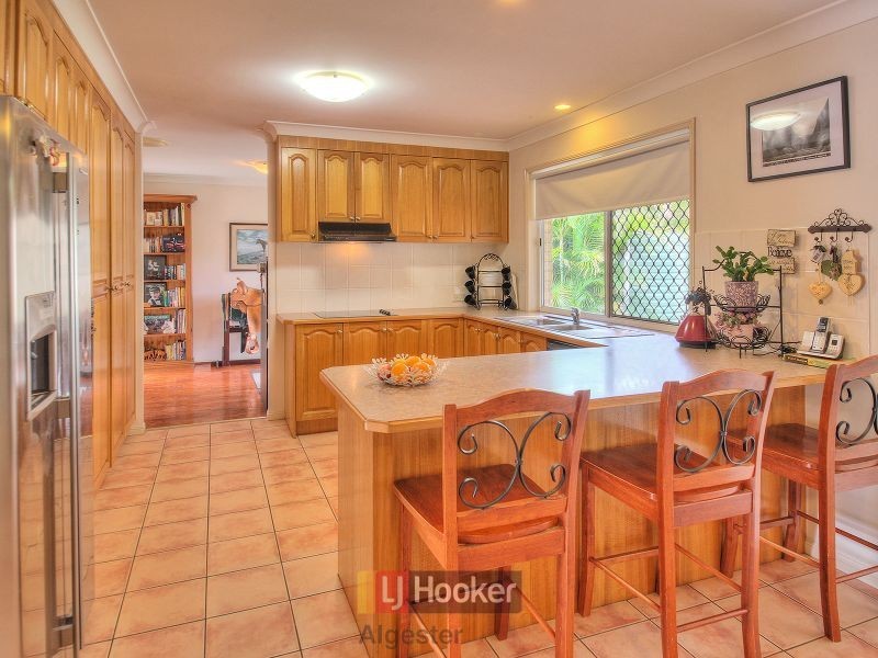 28 Albert Place, Parkinson QLD 4115