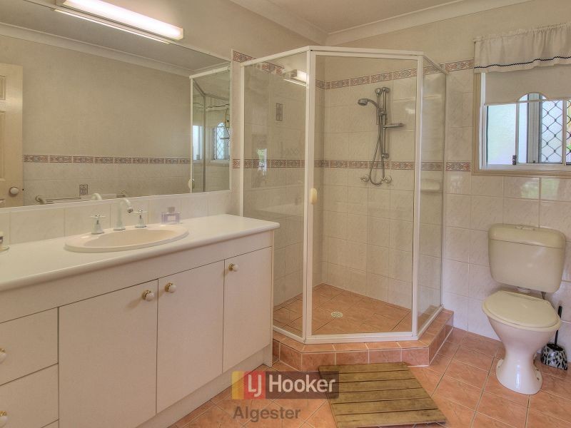 28 Albert Place, Parkinson QLD 4115