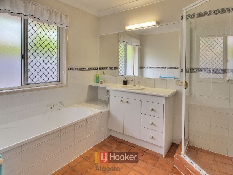 28 Albert Place, Parkinson QLD 4115