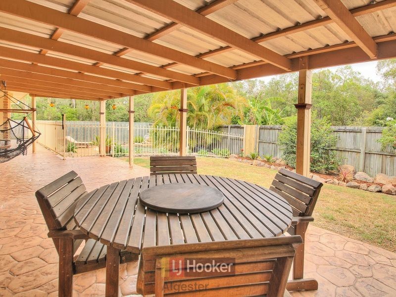 19 Avondale Crescent, Parkinson QLD 4115