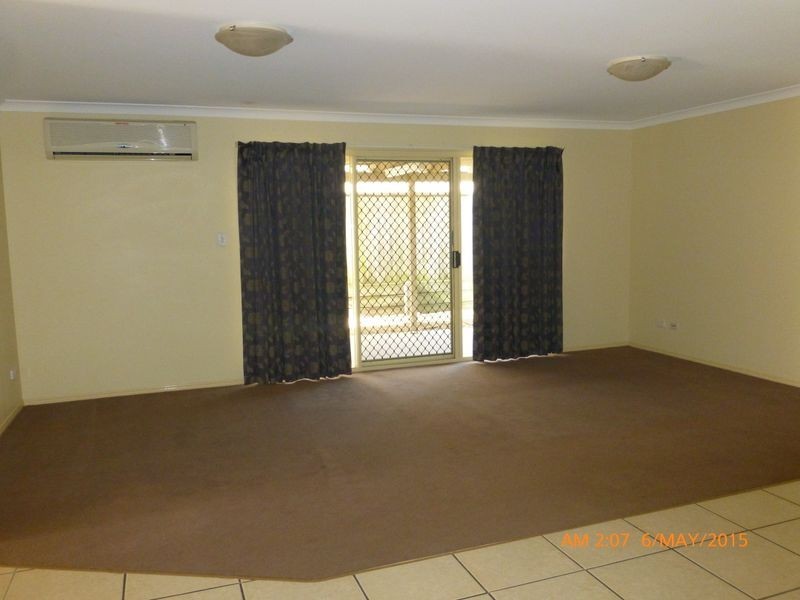 9 Isla Place, Parkinson QLD 4115