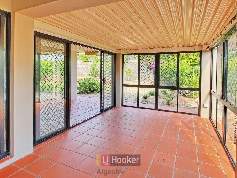 132 White Cedar Circuit, Stretton QLD 4116