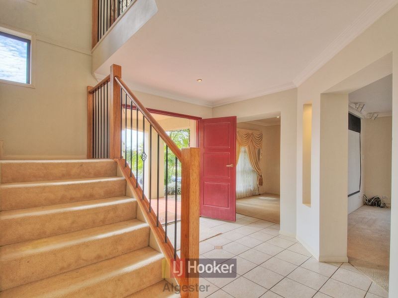 132 White Cedar Circuit, Stretton QLD 4116