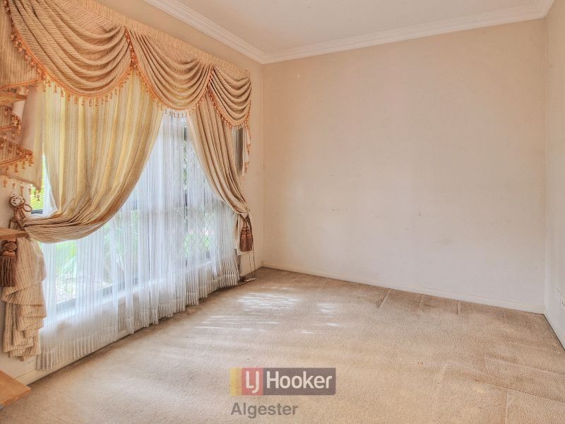 132 White Cedar Circuit, Stretton QLD 4116