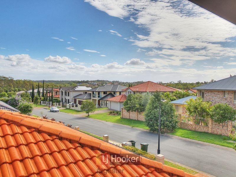 132 White Cedar Circuit, Stretton QLD 4116