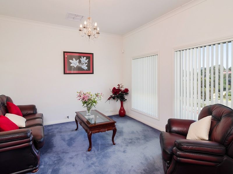 163 Burnbank Way, Mount Barker SA 5251