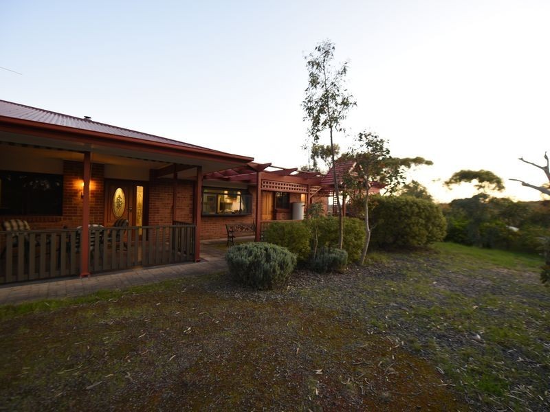 15 Devereux Street, Macclesfield SA 5153