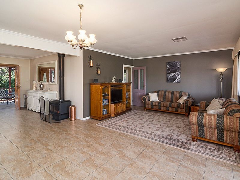 15 Devereux Street, Macclesfield SA 5153