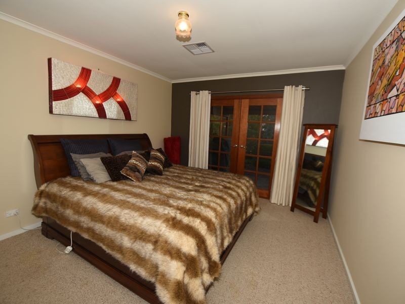 15 Devereux Street, Macclesfield SA 5153