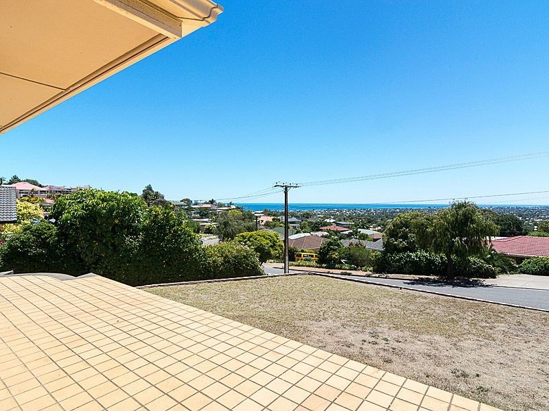 21 Seacombe Crescent, Seacombe Heights SA 5047