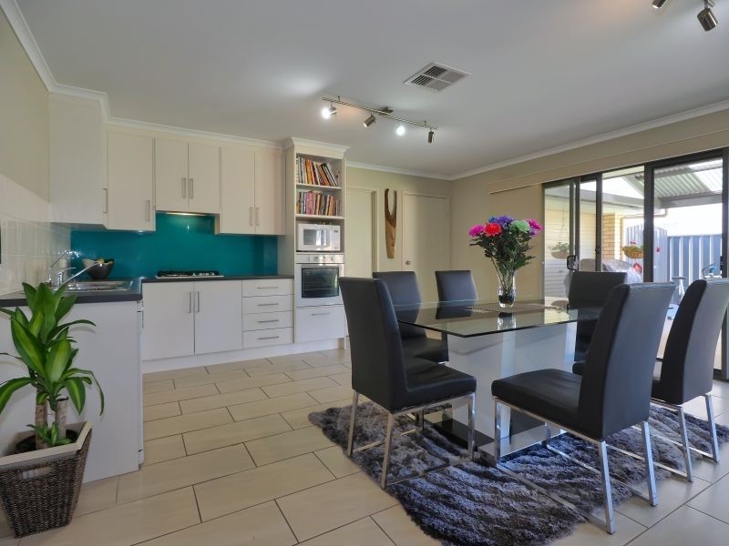 11 Pollard Street, Mount Barker SA 5251