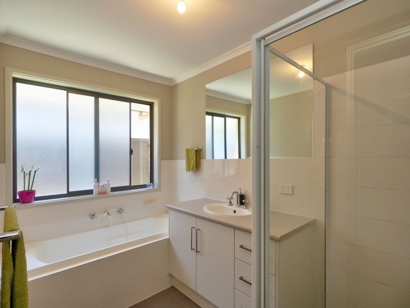 11 Pollard Street, Mount Barker SA 5251