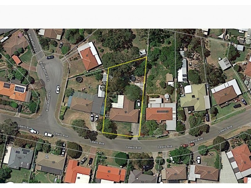 13 Lewis Avenue, Mount Barker SA 5251