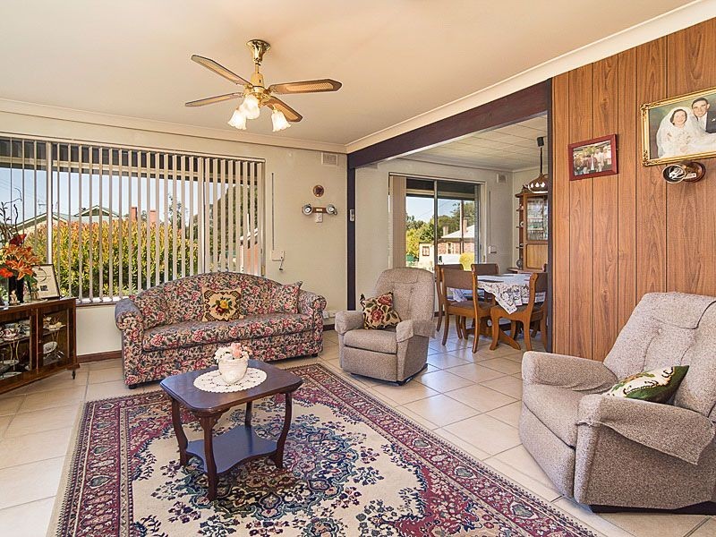 2 Albert Road, Mount Barker SA 5251