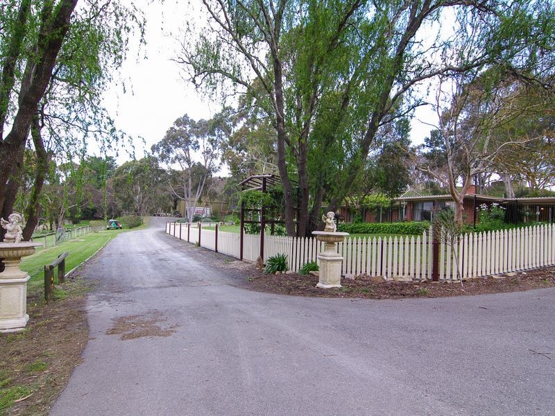 383 River Road, Hahndorf SA 5245