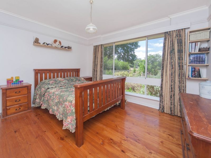 29 Cameron Road, Mount Barker SA 5251