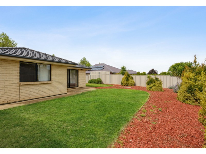 9 Belmont Crescent, Mount Barker SA 5251