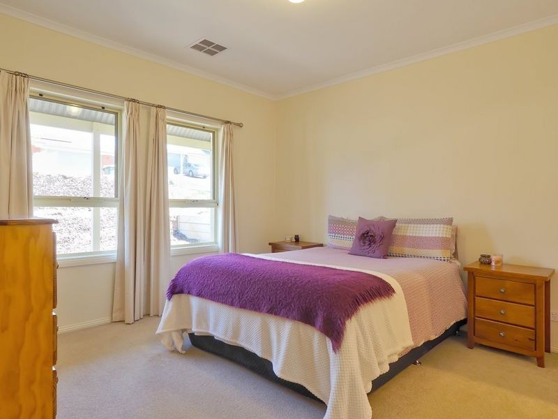 5 Ongloe Close, Mount Barker SA 5251
