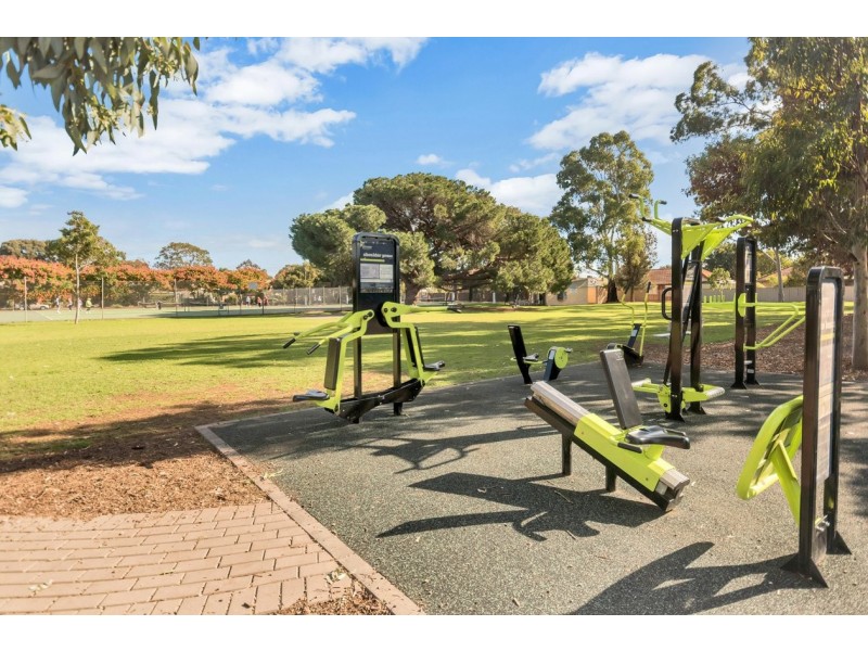 8/2 Winston Avenue, Clarence Gardens SA 5039