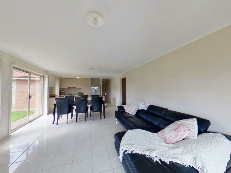 33 Douglas Drive, Mount Barker SA 5251