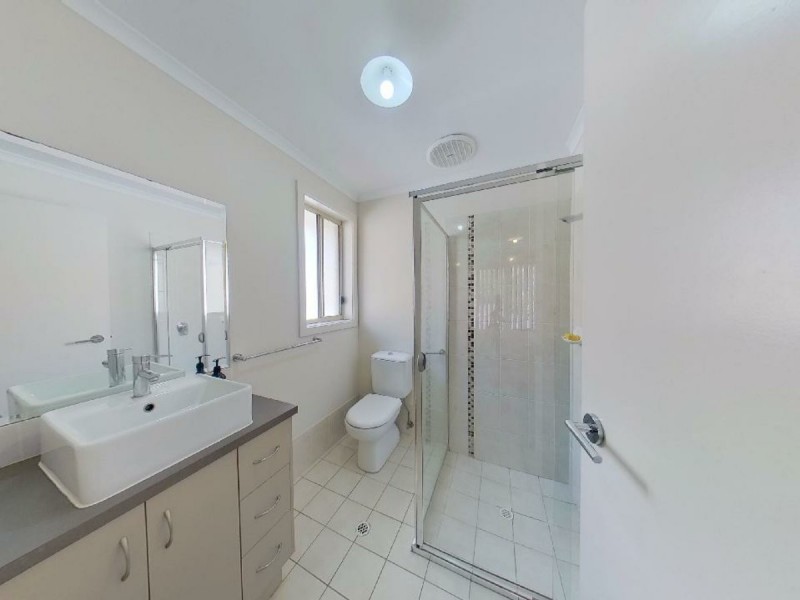 33 Douglas Drive, Mount Barker SA 5251