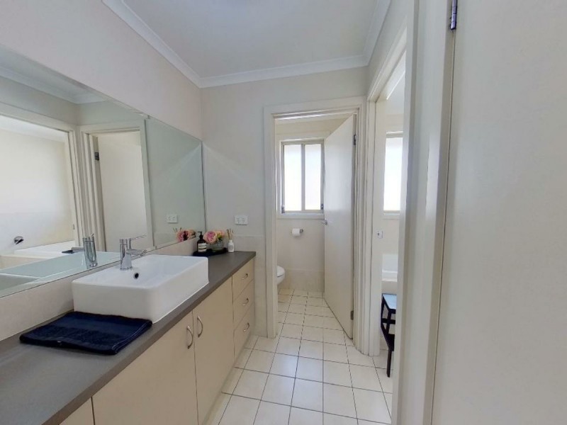 33 Douglas Drive, Mount Barker SA 5251