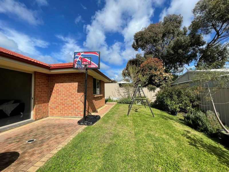33 Douglas Drive, Mount Barker SA 5251