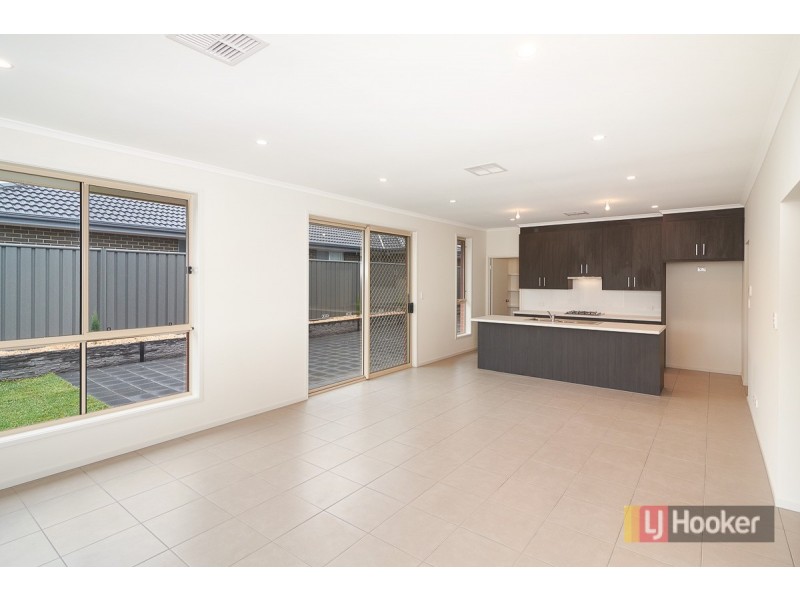 4 Greenwood Street, Mount Barker SA 5251