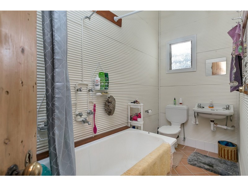 8 Adelaide Road, Echunga SA 5153