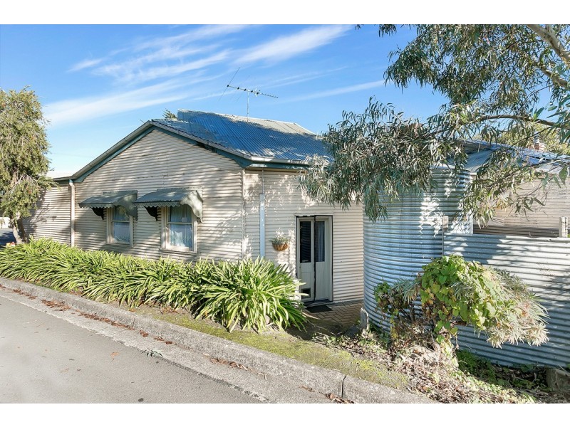 8 Adelaide Road, Echunga SA 5153