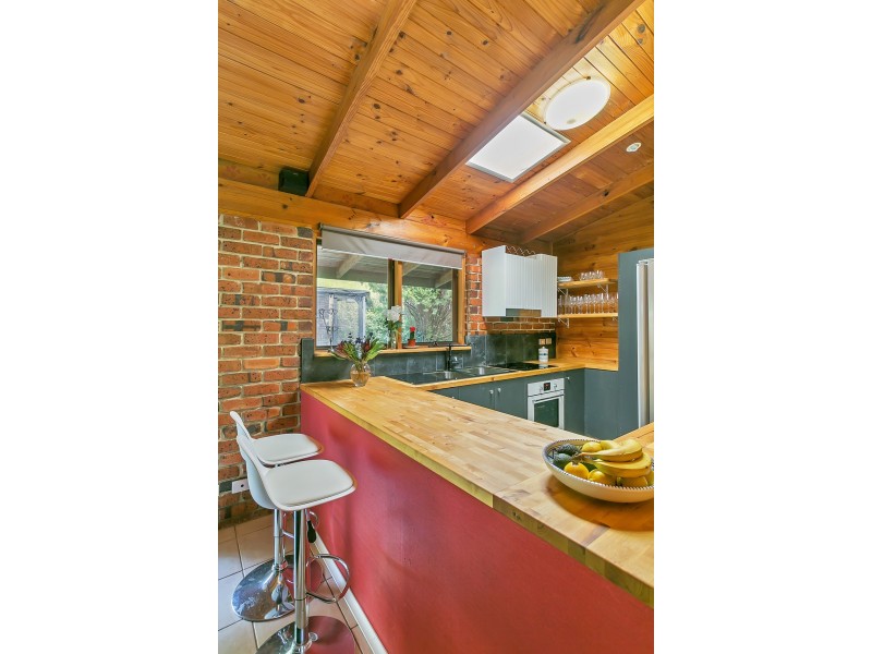 26 Fern Hill Road, Bridgewater SA 5155