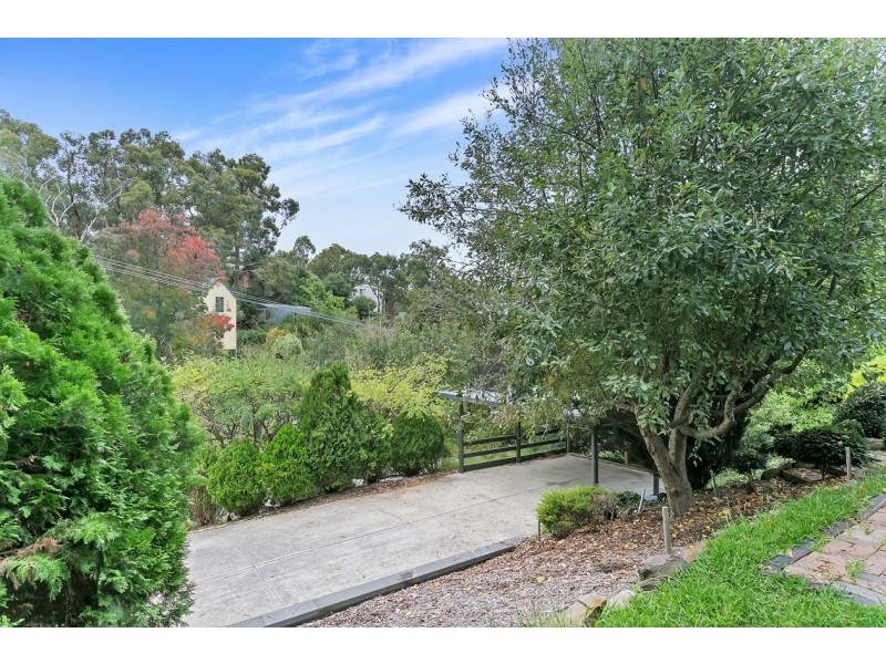 26 Fern Hill Road, Bridgewater SA 5155