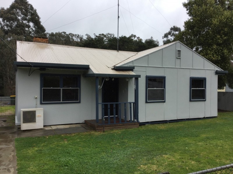 8 Smillie Street, Brukunga SA 5252