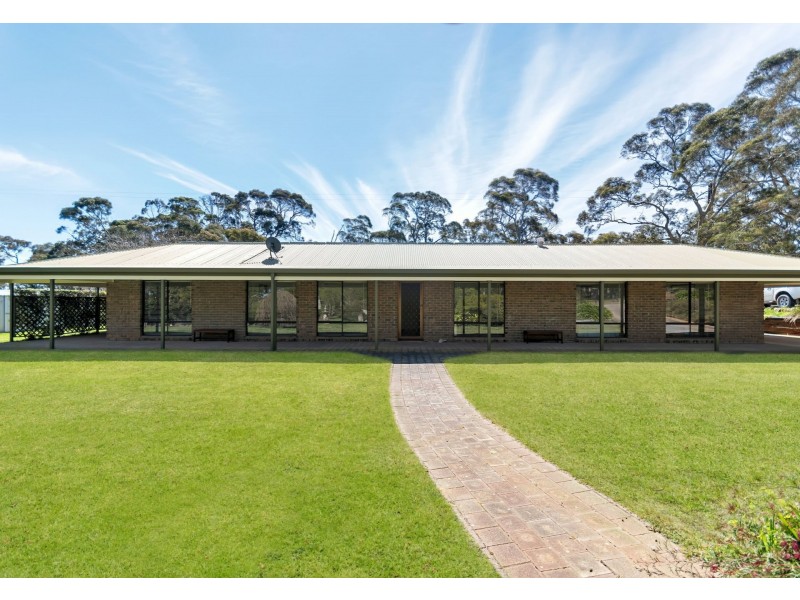 216 Dunn Road, Bugle Ranges SA 5251