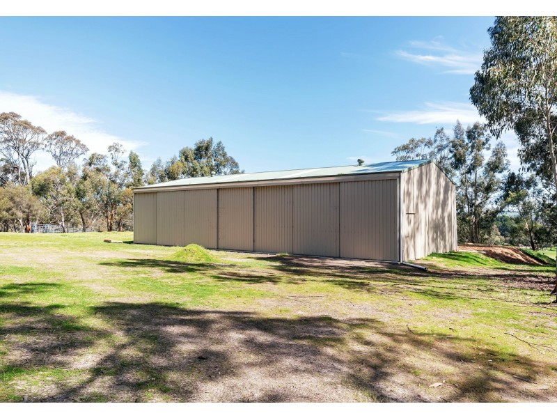 216 Dunn Road, Bugle Ranges SA 5251