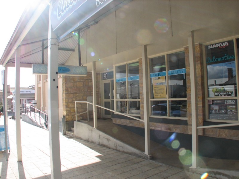 31 Hutchinson Street, Mount Barker SA 5251