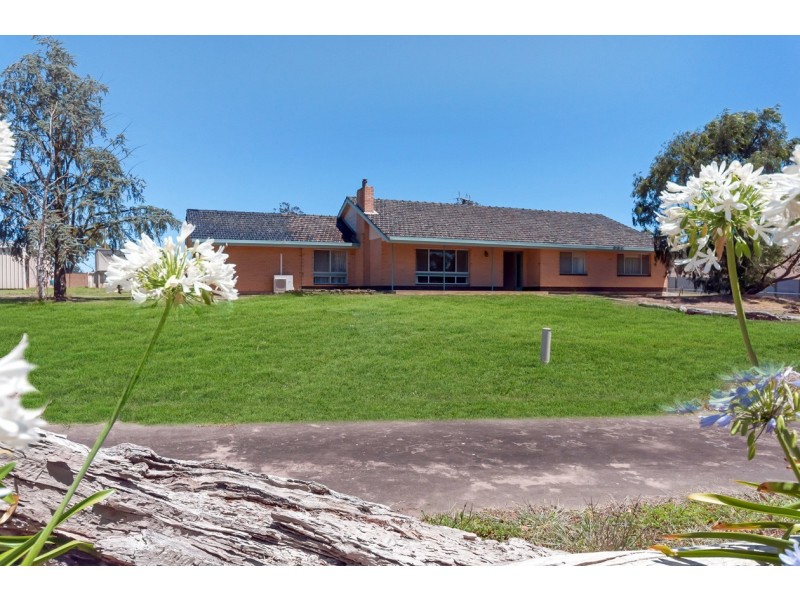 231 Whites Road, Flaxley SA 5153