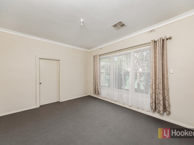 7 Victoria Road, Mount Barker SA 5251