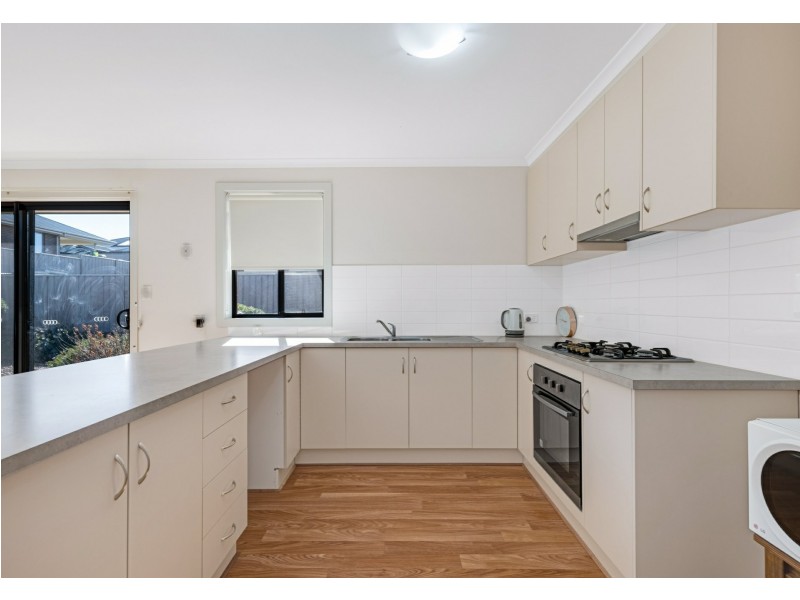18 Belmont Crescent, Mount Barker SA 5251