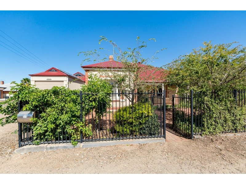 11 Ruth Street, Murray Bridge SA 5253